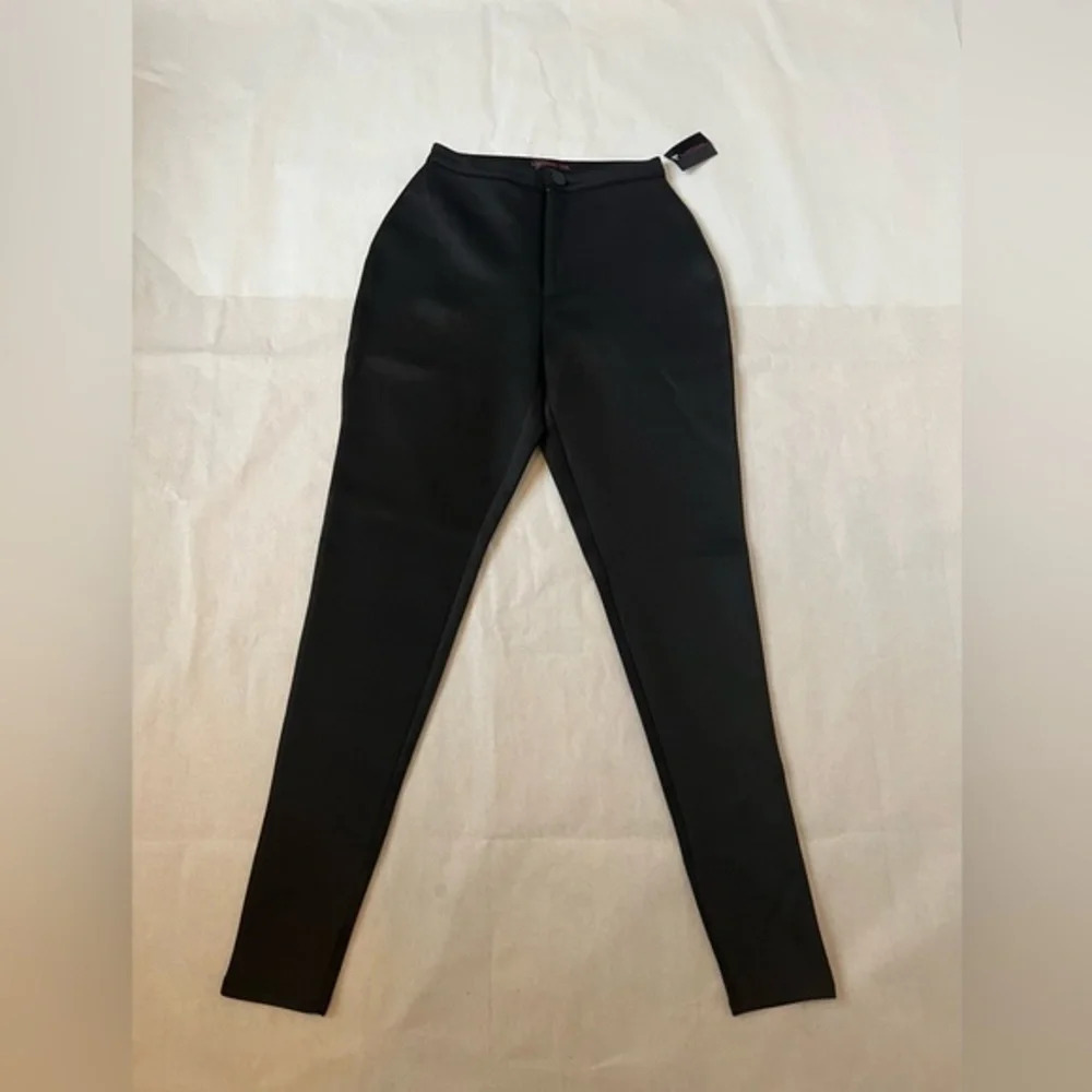 Material Girl Women's XS Black Stretchy High Waisted Skinny Pants NWT